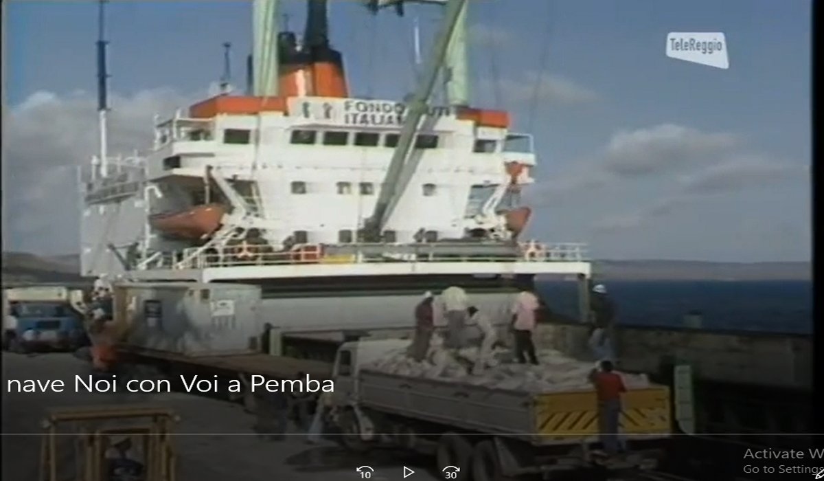 Proveniente de Réggio Emília: Navio de solidariedade para Pemba (1986)