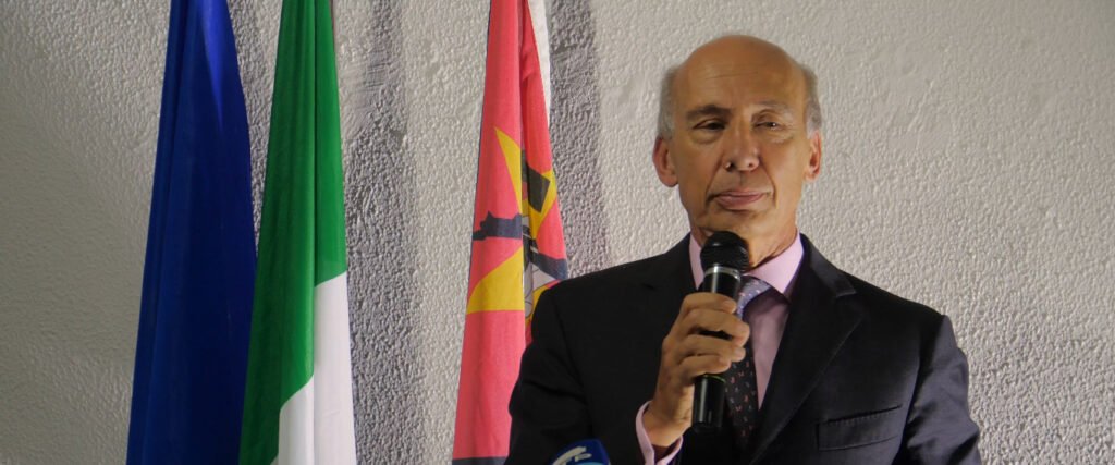 Do Passado ao Presente Rumo ao Futuro- “De Maputo a Veneza”